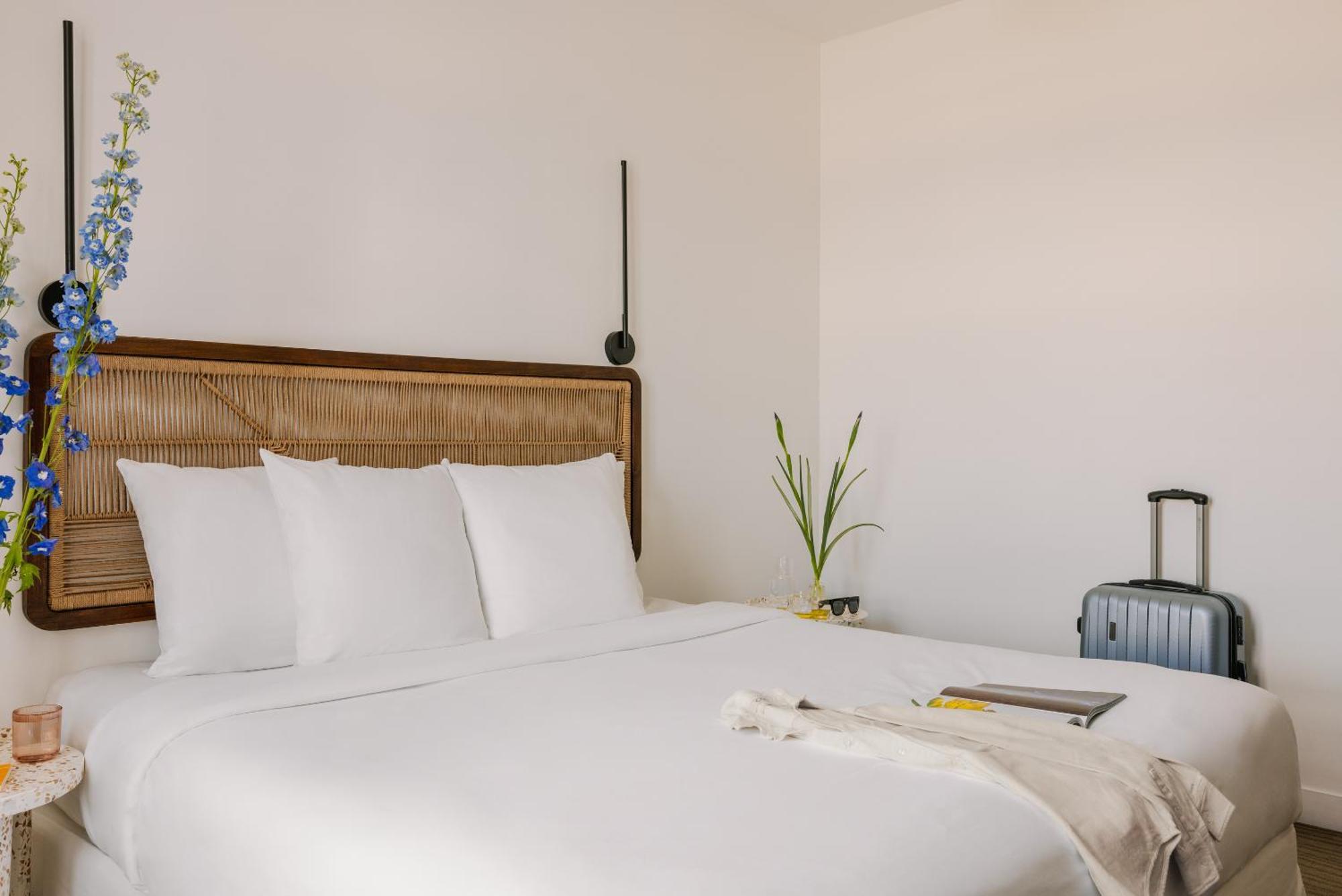 Yelo Belle Epoque Powered By Sonder Hotel Cannes Room photo